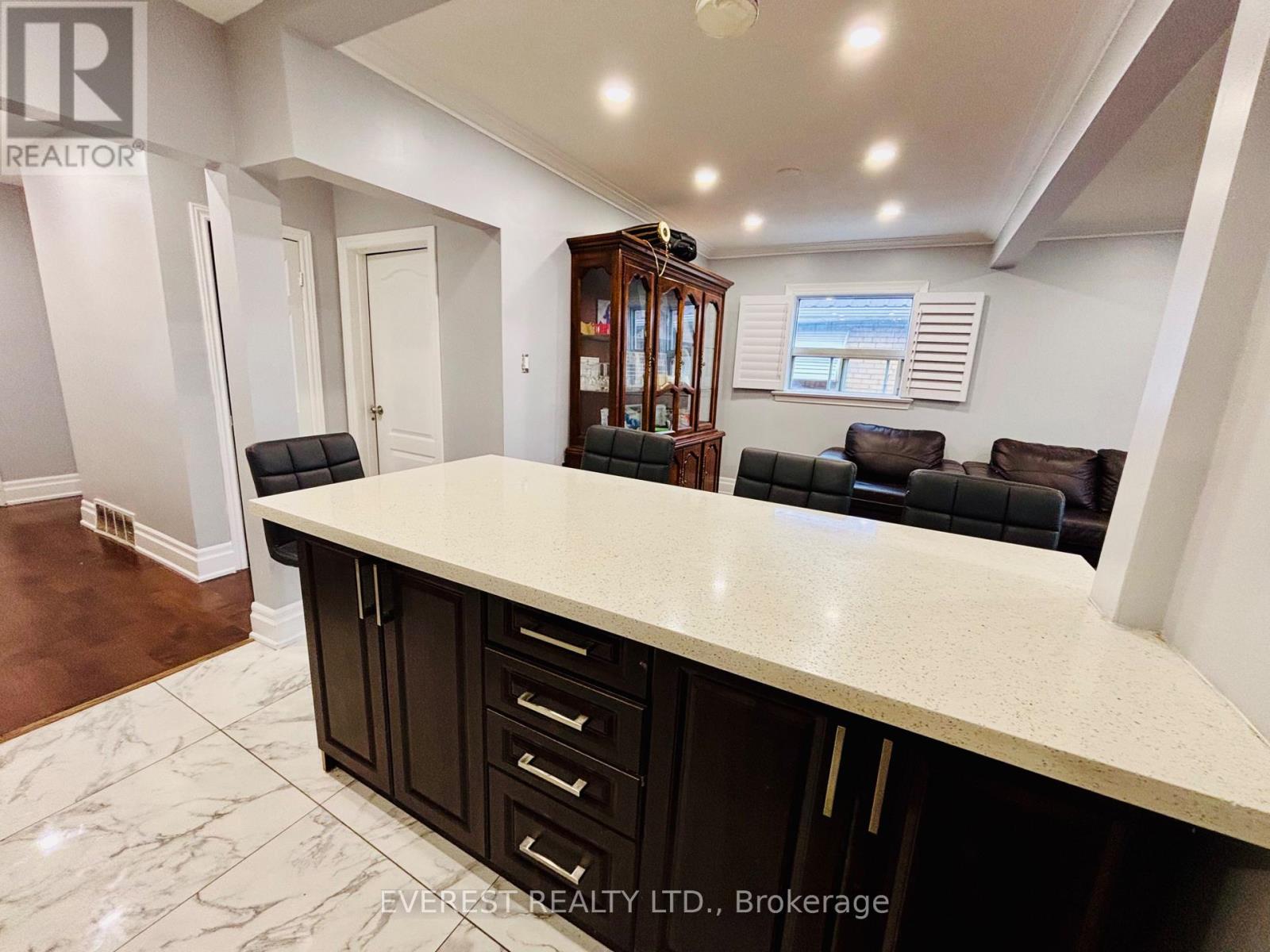 6 Maretta Avenue, Toronto, Ontario  M1K 3X7 - Photo 16 - E12563056