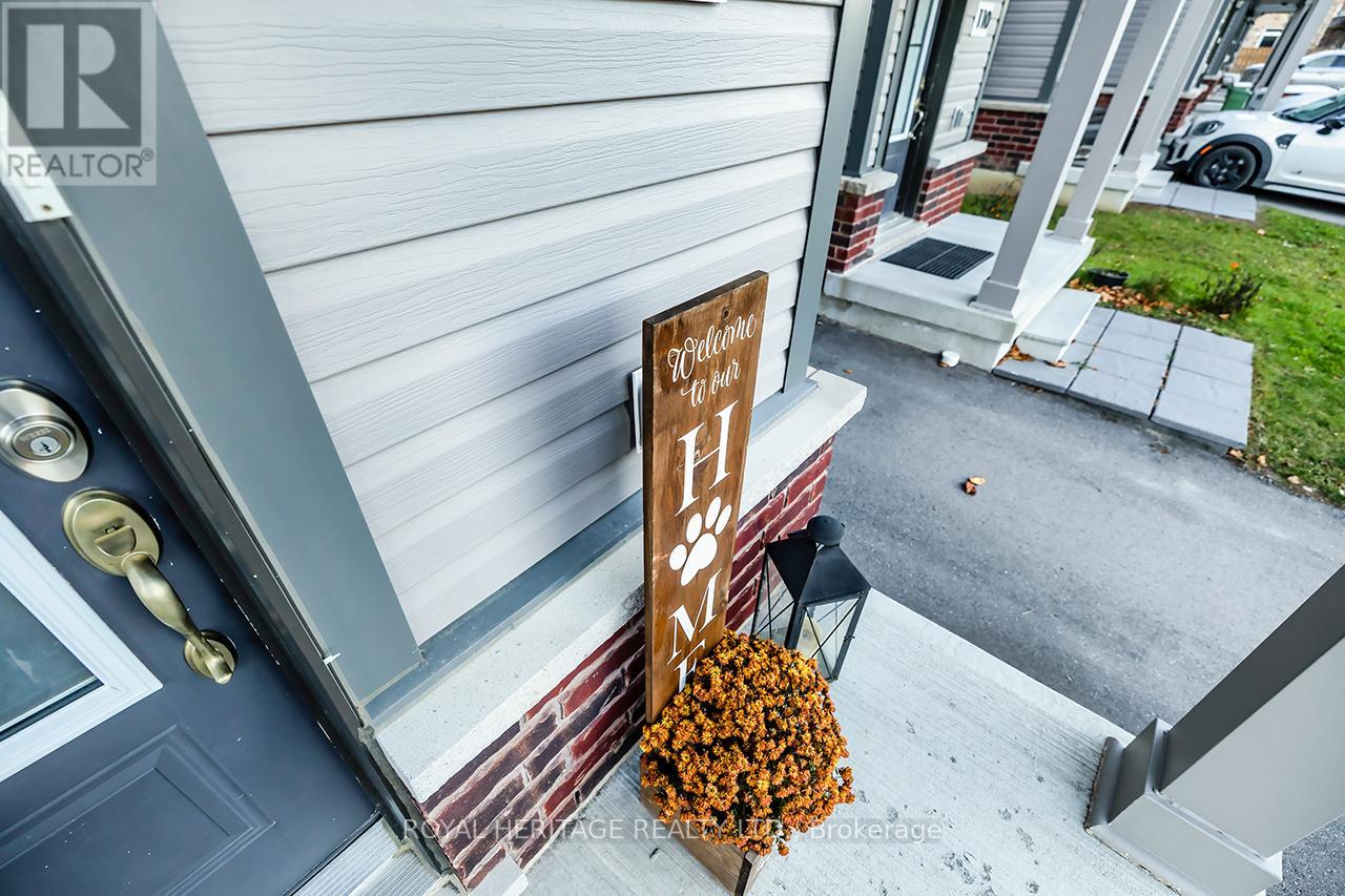 114 Jerome Way, Clarington, Ontario  L1C 7G9 - Photo 3 - E12563128