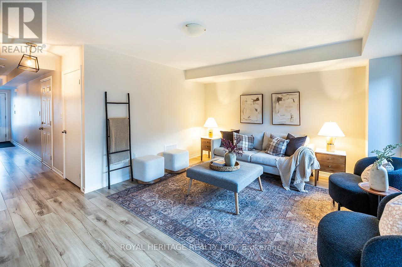 114 Jerome Way, Clarington, Ontario  L1C 7G9 - Photo 5 - E12563128