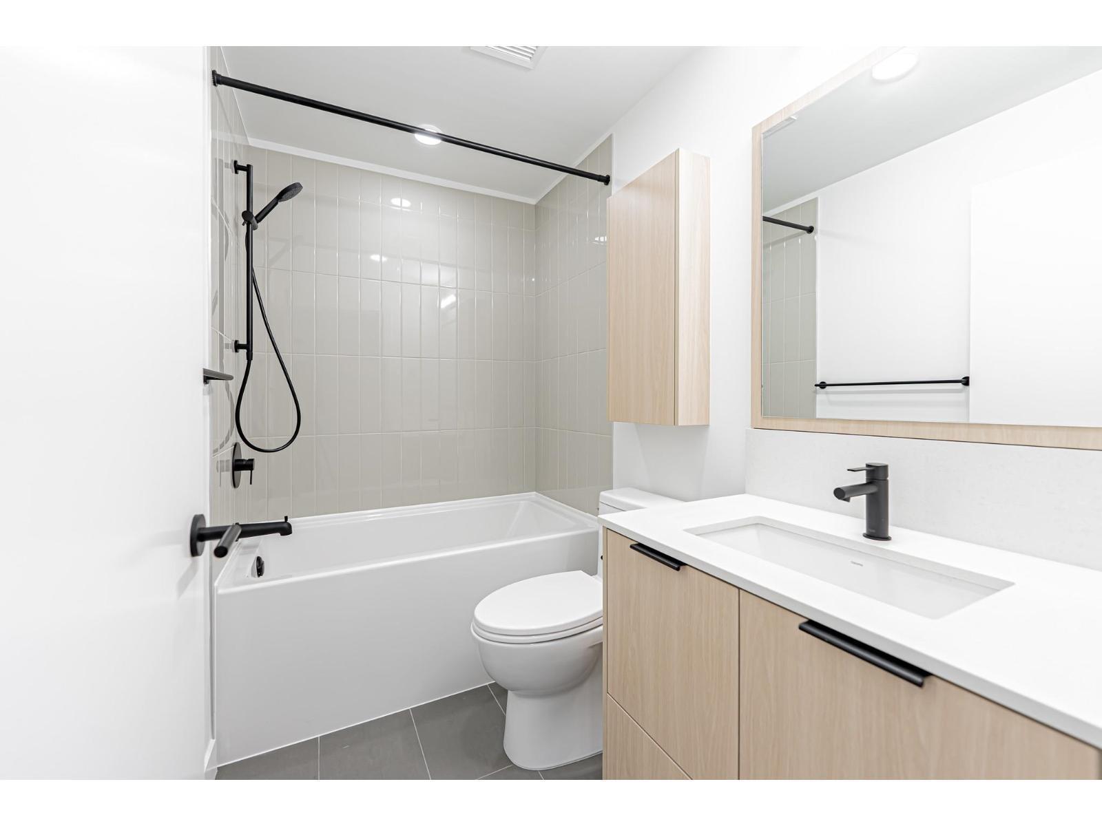 102 10466 138a Street, Surrey, British Columbia V3T 4L3 - Photo 3 - R3068975