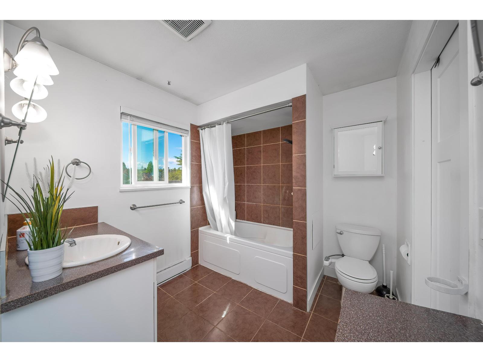 2116 Winston Court, Langley, British Columbia  V2Y 1H5 - Photo 22 - R3068750