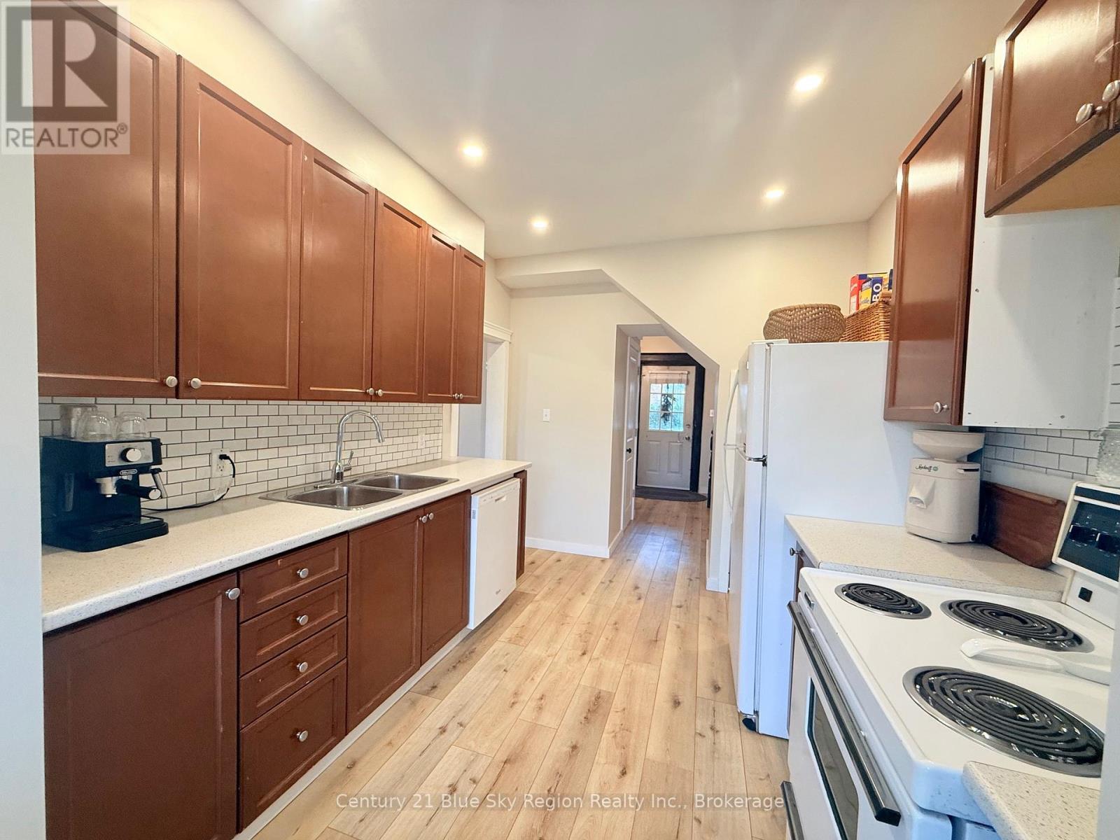 120 Second Avenue W, North Bay, Ontario  P1B 3K8 - Photo 12 - X12563376