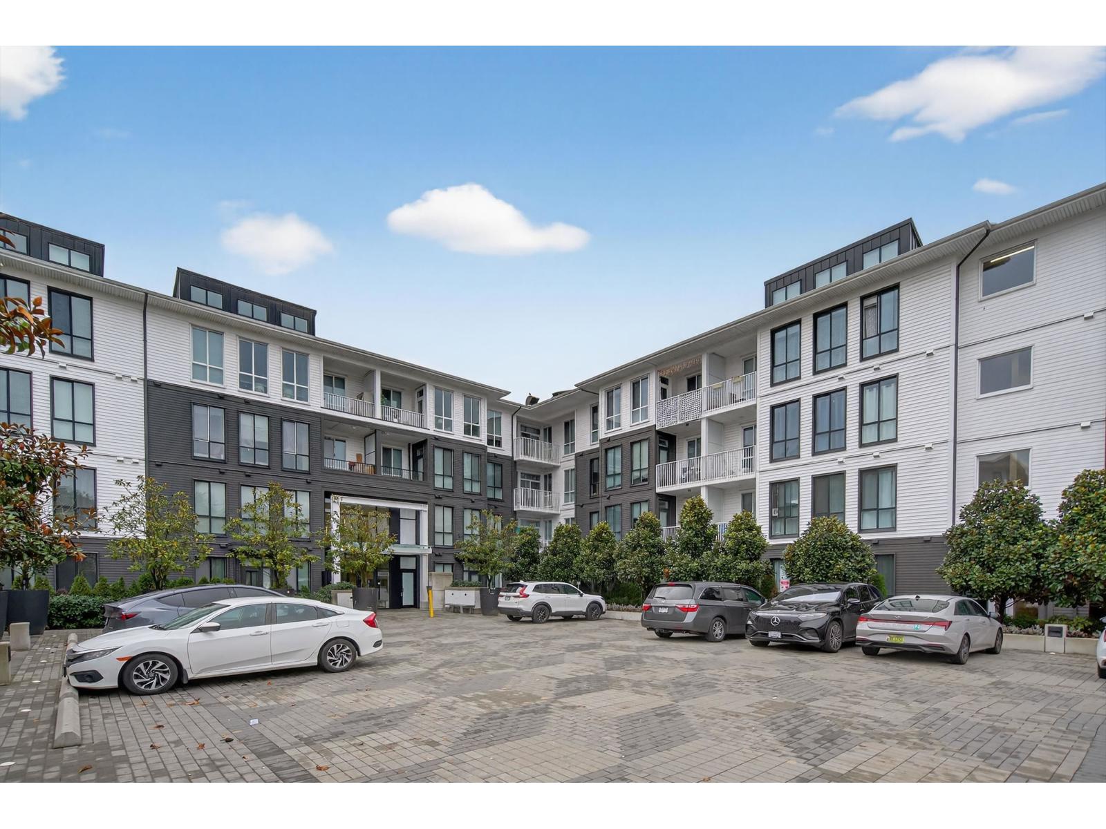 117 14968 101a Avenue, Surrey, British Columbia  V3R 0E8 - Photo 1 - R3068766