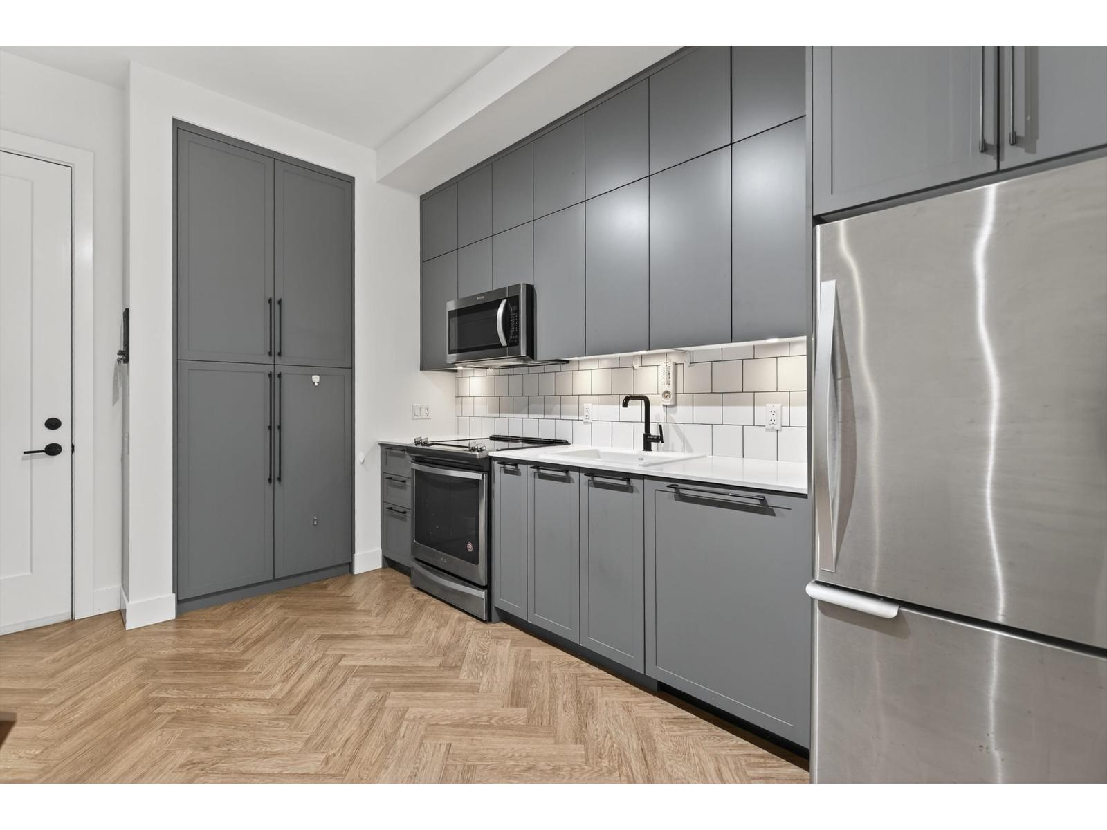 117 14968 101a Avenue, Surrey, British Columbia  V3R 0E8 - Photo 3 - R3068766