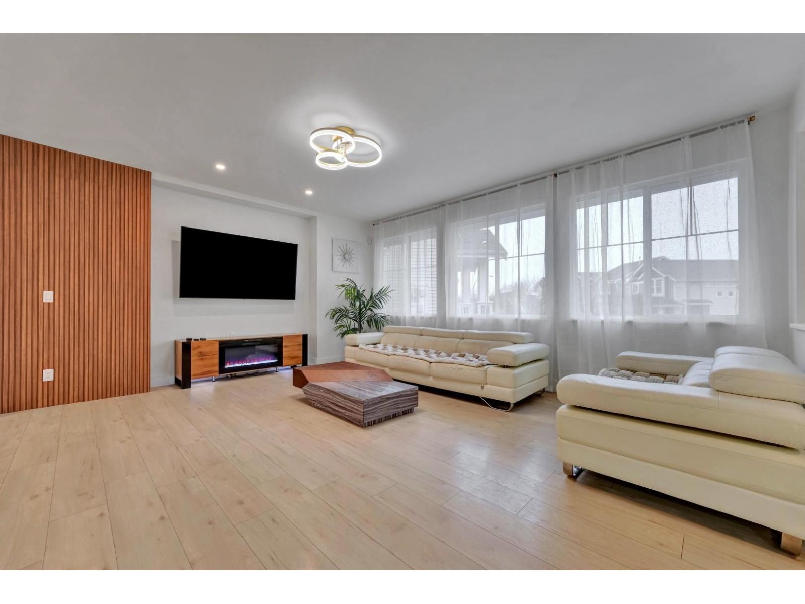 15100 61 Avenue, Surrey, British Columbia  V3S 5J7 - Photo 2 - R3068939