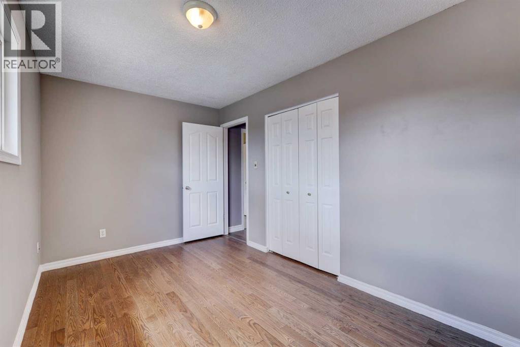 146 Dovertree Place Se, Calgary, Alberta  T2B 2K3 - Photo 12 - A2271840