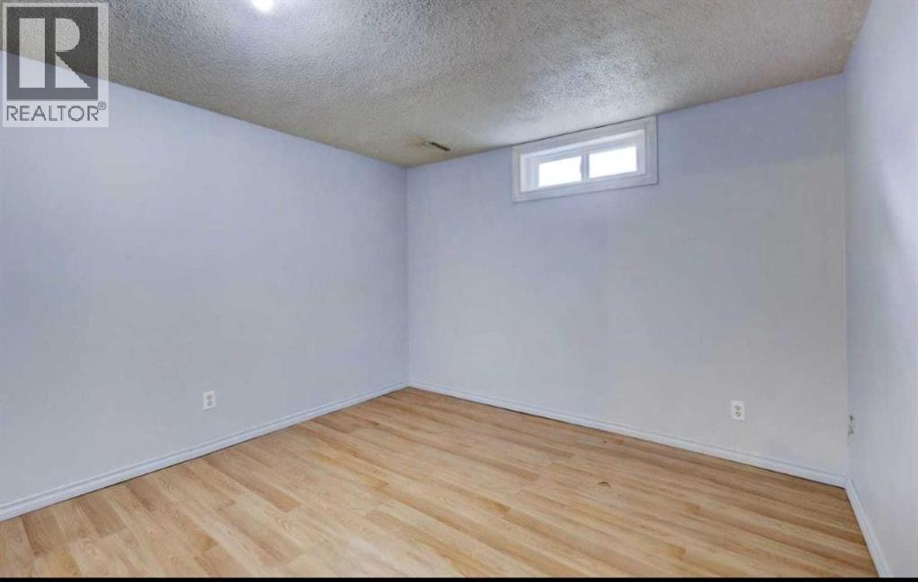 146 Dovertree Place Se, Calgary, Alberta  T2B 2K3 - Photo 28 - A2271840