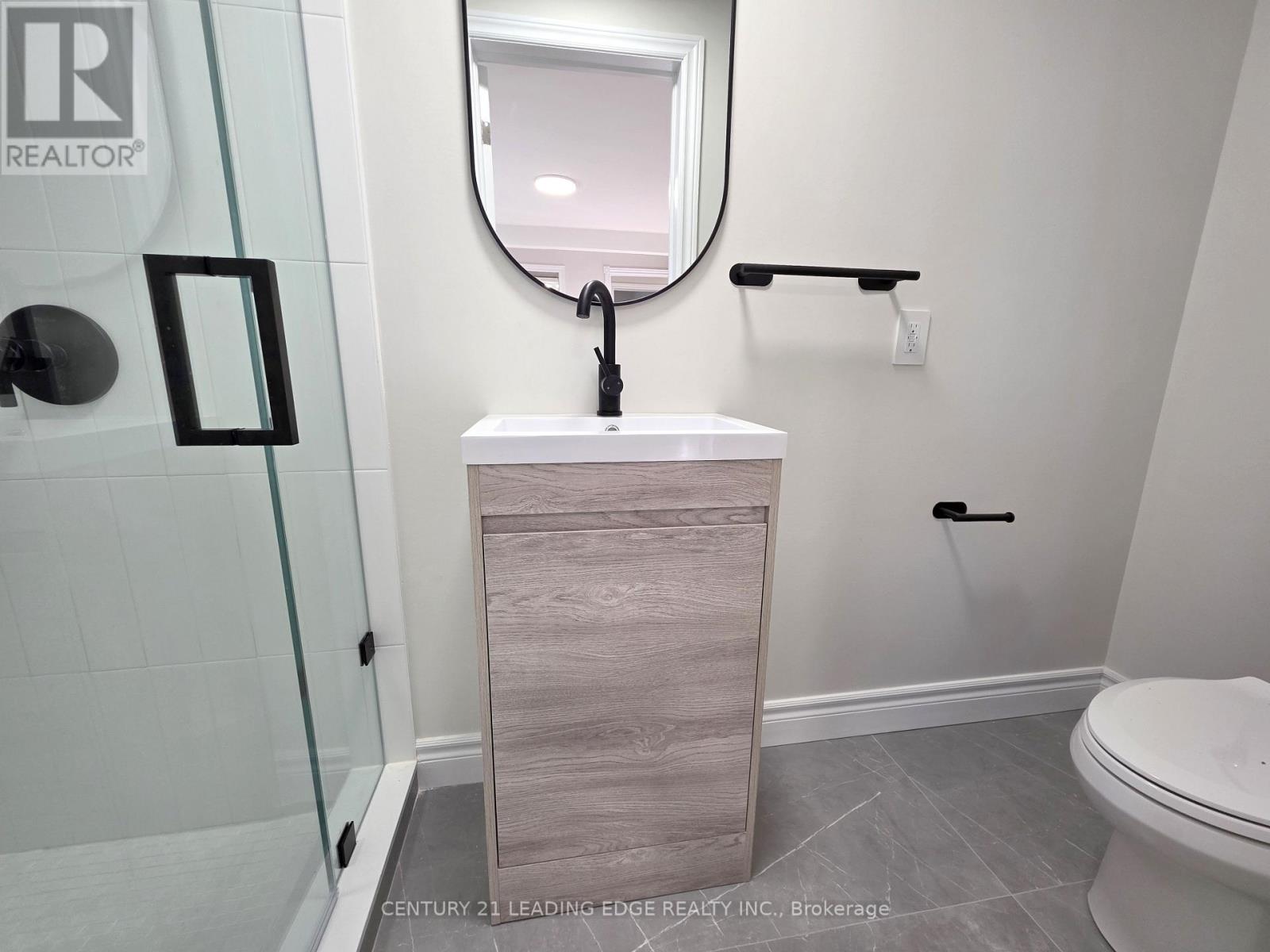 623 Lake Drive South, Georgina, Ontario  L4P 1T6 - Photo 14 - N12563060