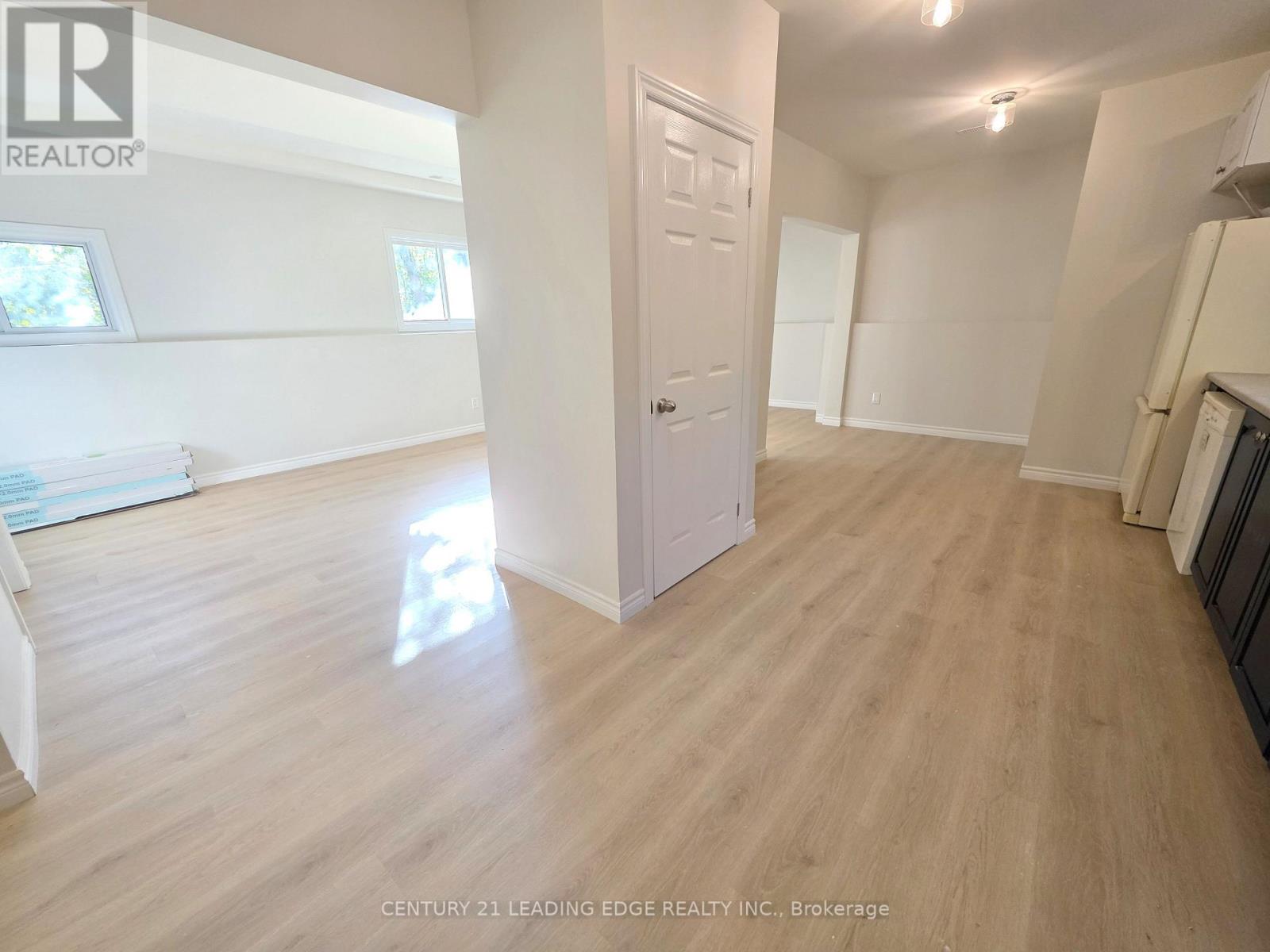 623 Lake Drive South, Georgina, Ontario  L4P 1T6 - Photo 20 - N12563060