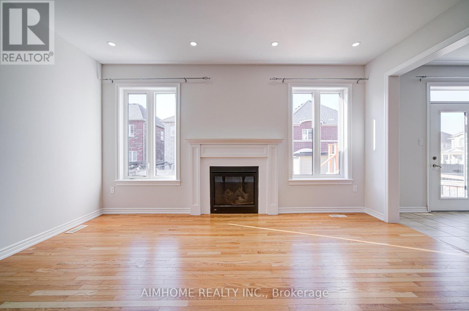 29 Bamburg Street N, Georgina, Ontario  L0E 1R0 - Photo 20 - N12563096