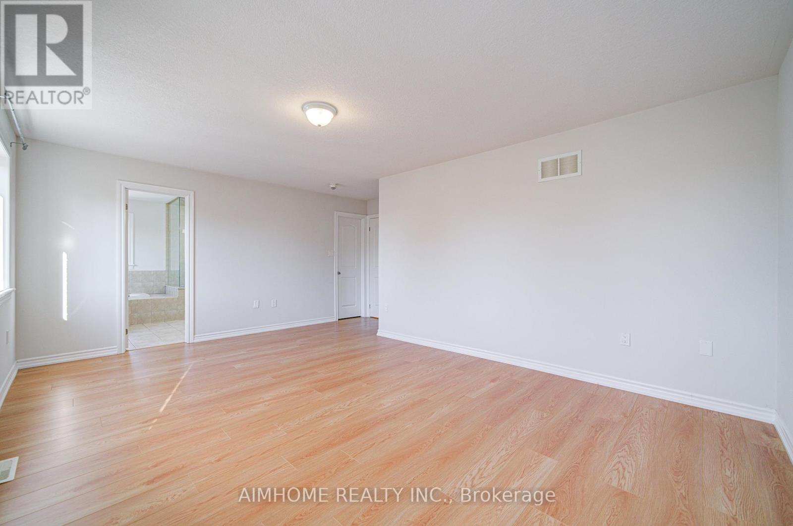 29 Bamburg Street N, Georgina, Ontario  L0E 1R0 - Photo 27 - N12563096