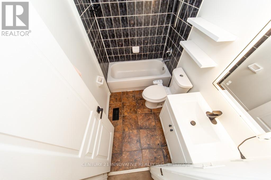 63 Rainbow Valley Crescent, Markham, Ontario  L6E 1M2 - Photo 29 - N12563118