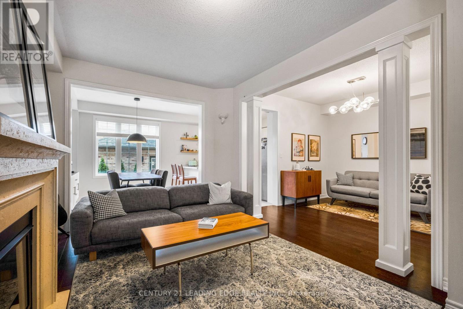 164 Moody Drive, Vaughan, Ontario  L4H 3Z4 - Photo 6 - N12563146