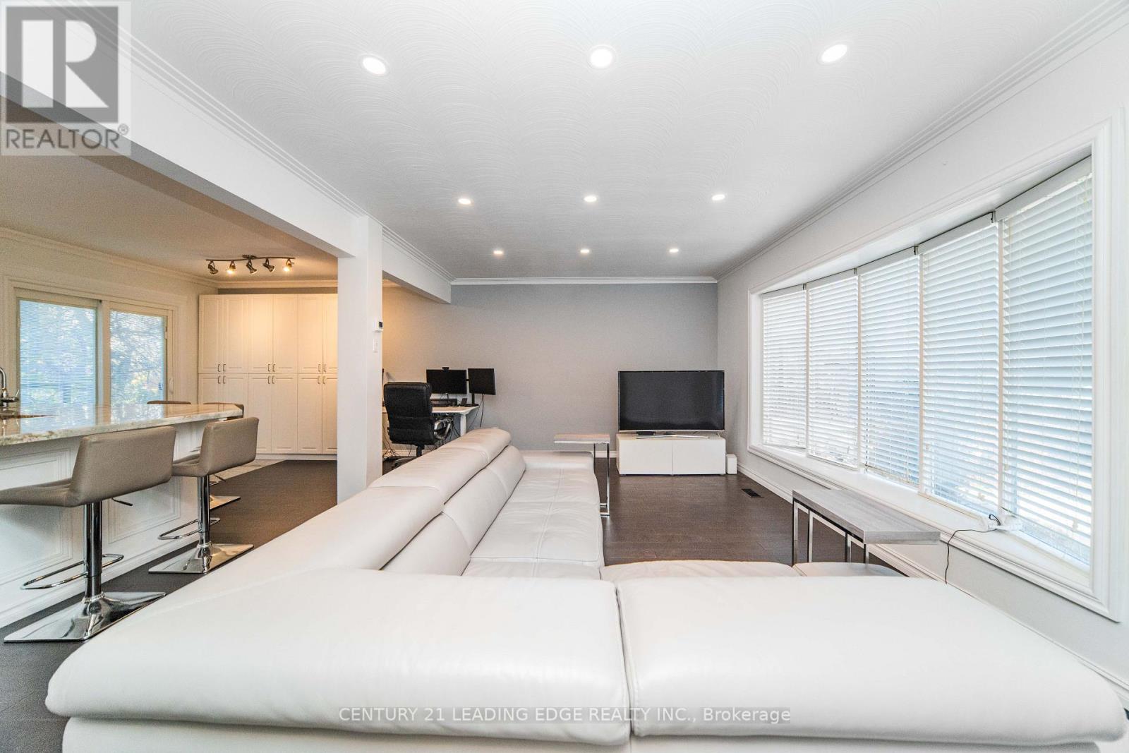 22 Winlaw Place, Markham, Ontario  L3P 2C6 - Photo 12 - N12563222