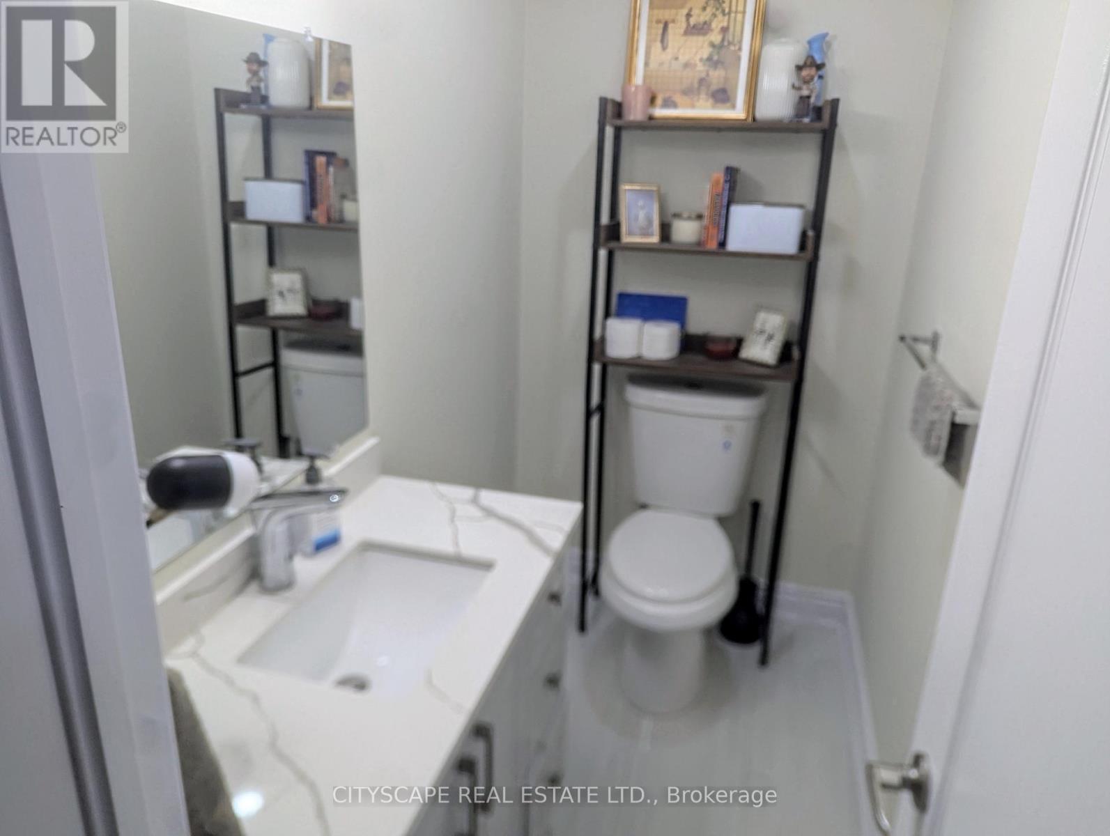 Lower - 75 Suttonrail Way, Whitchurch-Stouffville, Ontario  L4A 4X5 - Photo 9 - N12563226