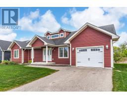 10 GREW CRESCENT, Penetanguishene, Ontario