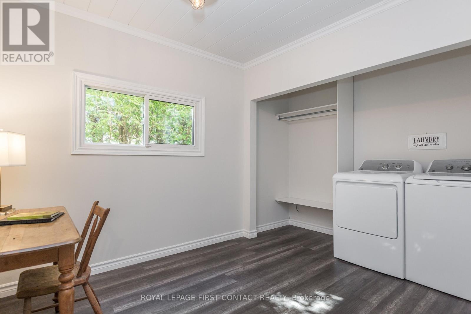 11 Broad Street, Penetanguishene, Ontario  L9M 1E9 - Photo 30 - S12563122