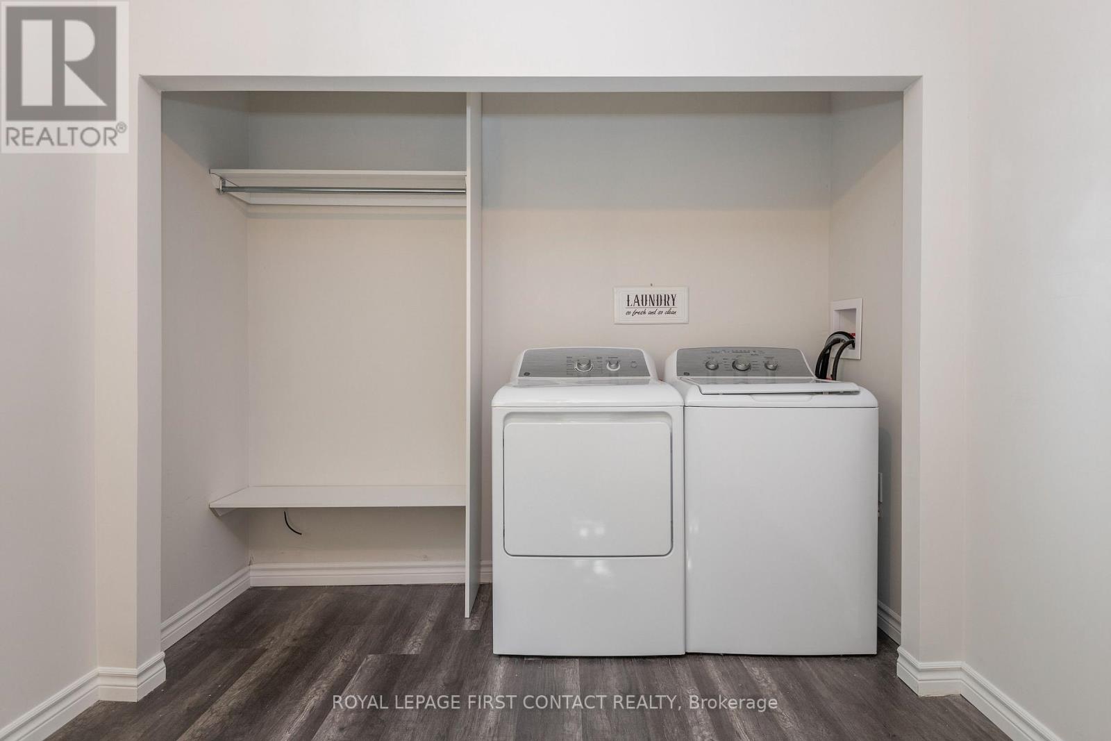 11 Broad Street, Penetanguishene, Ontario  L9M 1E9 - Photo 31 - S12563122