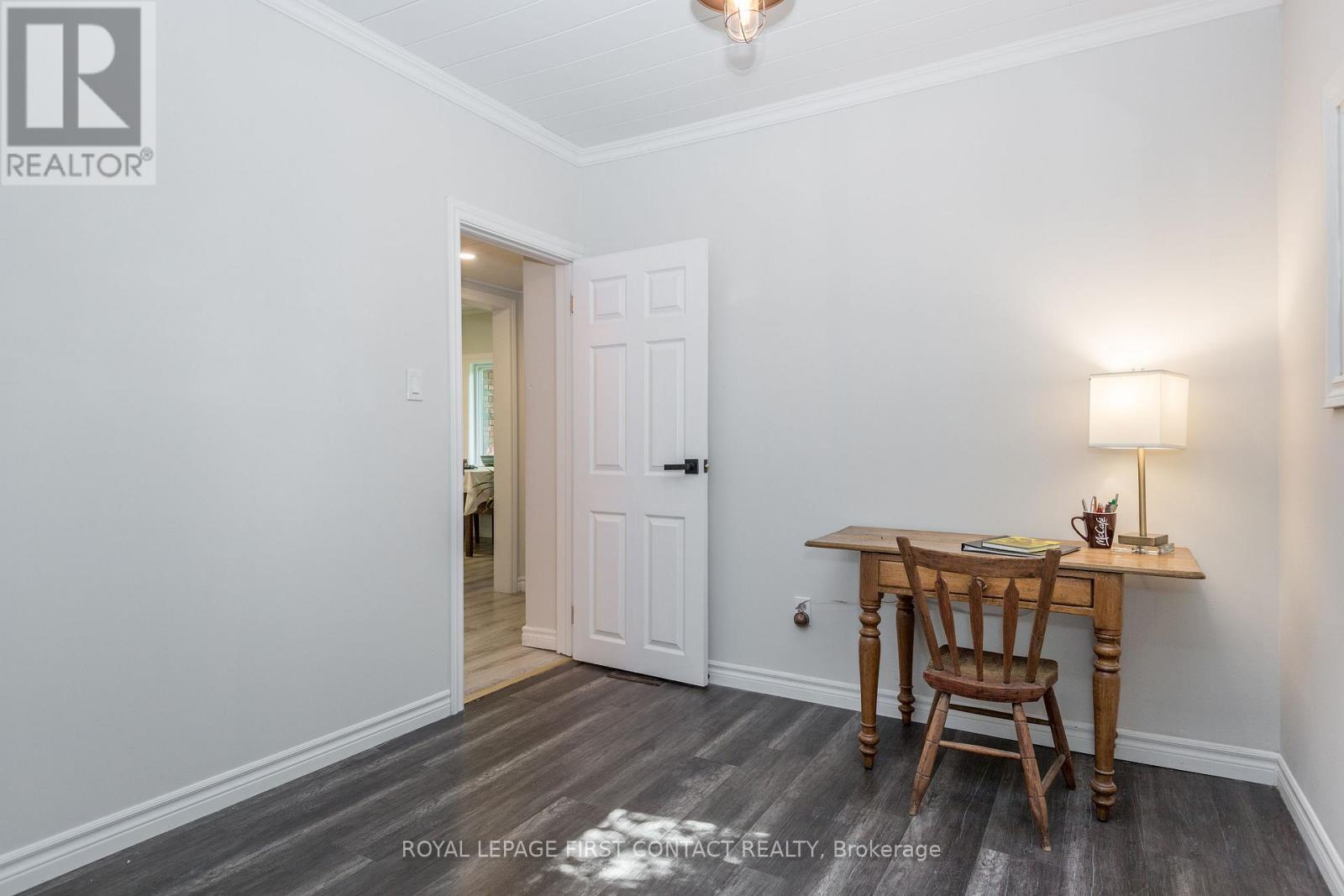 11 Broad Street, Penetanguishene, Ontario  L9M 1E9 - Photo 32 - S12563122