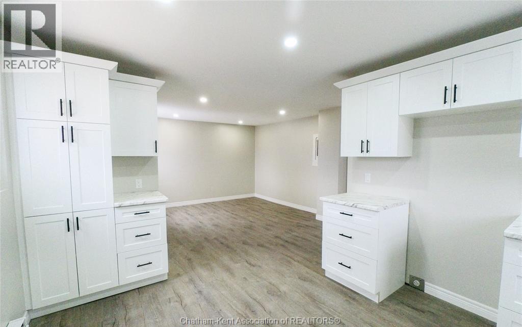 17 Mcnaughton Avenue, Wallaceburg, Ontario  N8A 1R7 - Photo 21 - 25029211