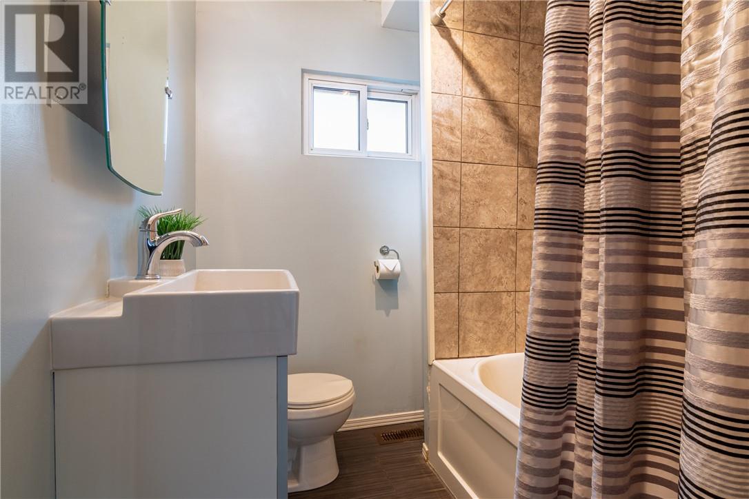 83 Hill Street, Wahnapitae, Ontario  P0M 3C0 - Photo 17 - 2125583