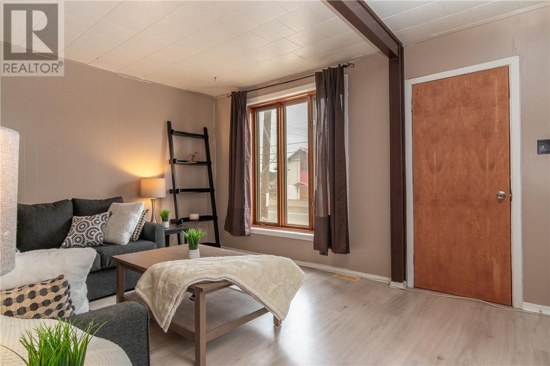 83 Hill Street, Wahnapitae, Ontario  P0M 3C0 - Photo 19 - 2125583