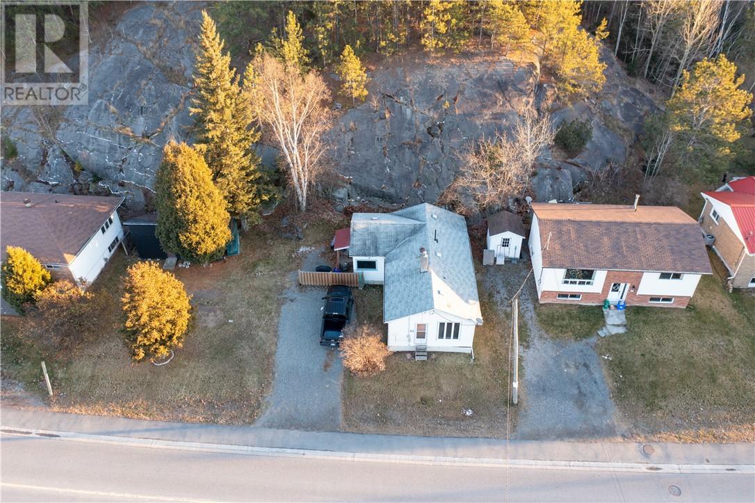 83 Hill Street, Wahnapitae, Ontario  P0M 3C0 - Photo 2 - 2125583
