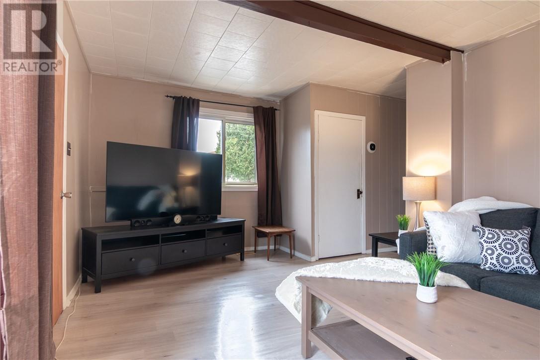 83 Hill Street, Wahnapitae, Ontario  P0M 3C0 - Photo 21 - 2125583