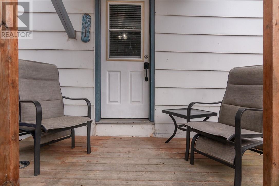 83 Hill Street, Wahnapitae, Ontario  P0M 3C0 - Photo 7 - 2125583