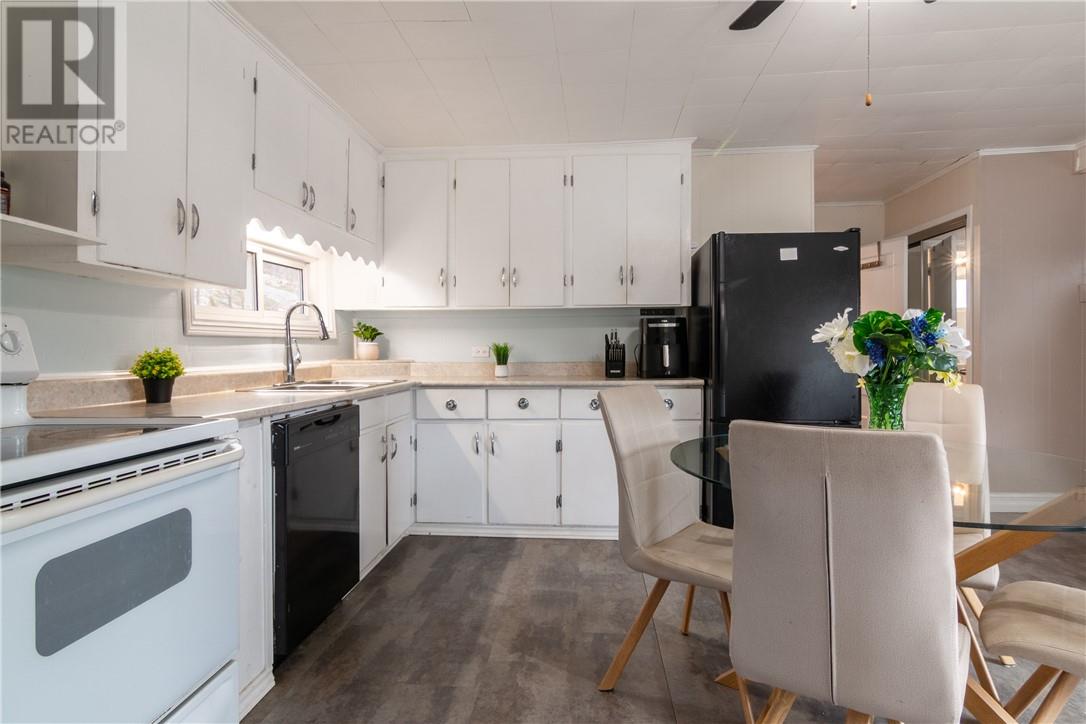 83 Hill Street, Wahnapitae, Ontario  P0M 3C0 - Photo 9 - 2125583