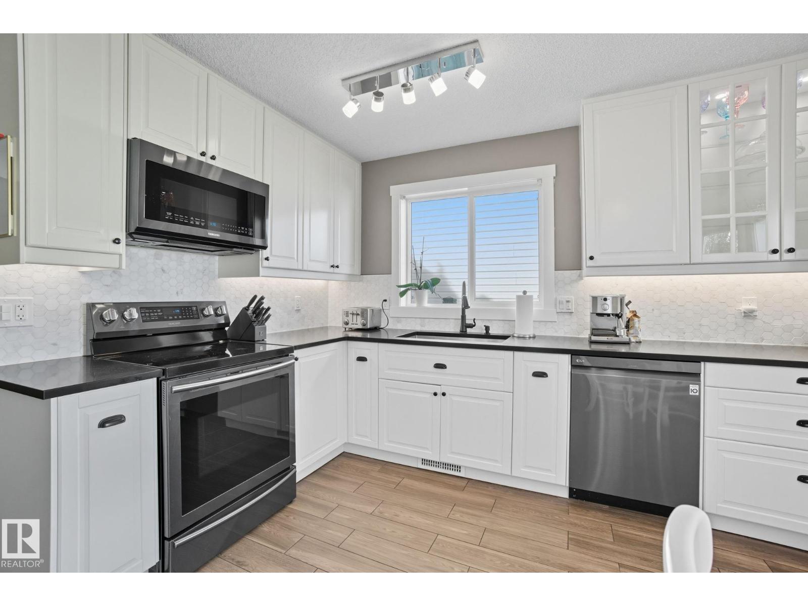 1438 Grant Wy Nw Nw, Edmonton, Alberta  T5T 6L3 - Photo 8 - E4459935