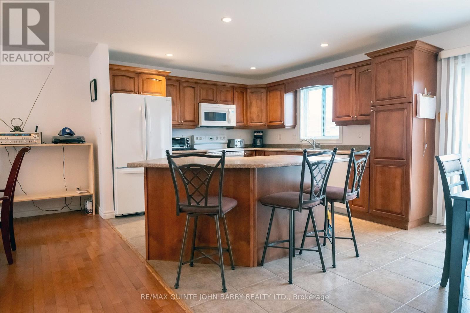 31 Cedar Creek Way, Quinte West, Ontario  K0K 2C0 - Photo 13 - X12563250