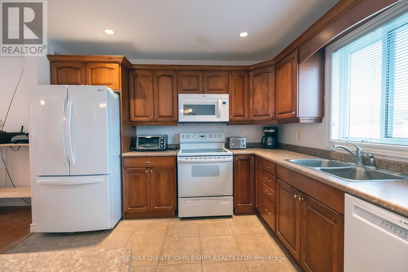 31 Cedar Creek Way, Quinte West, Ontario  K0K 2C0 - Photo 15 - X12563250