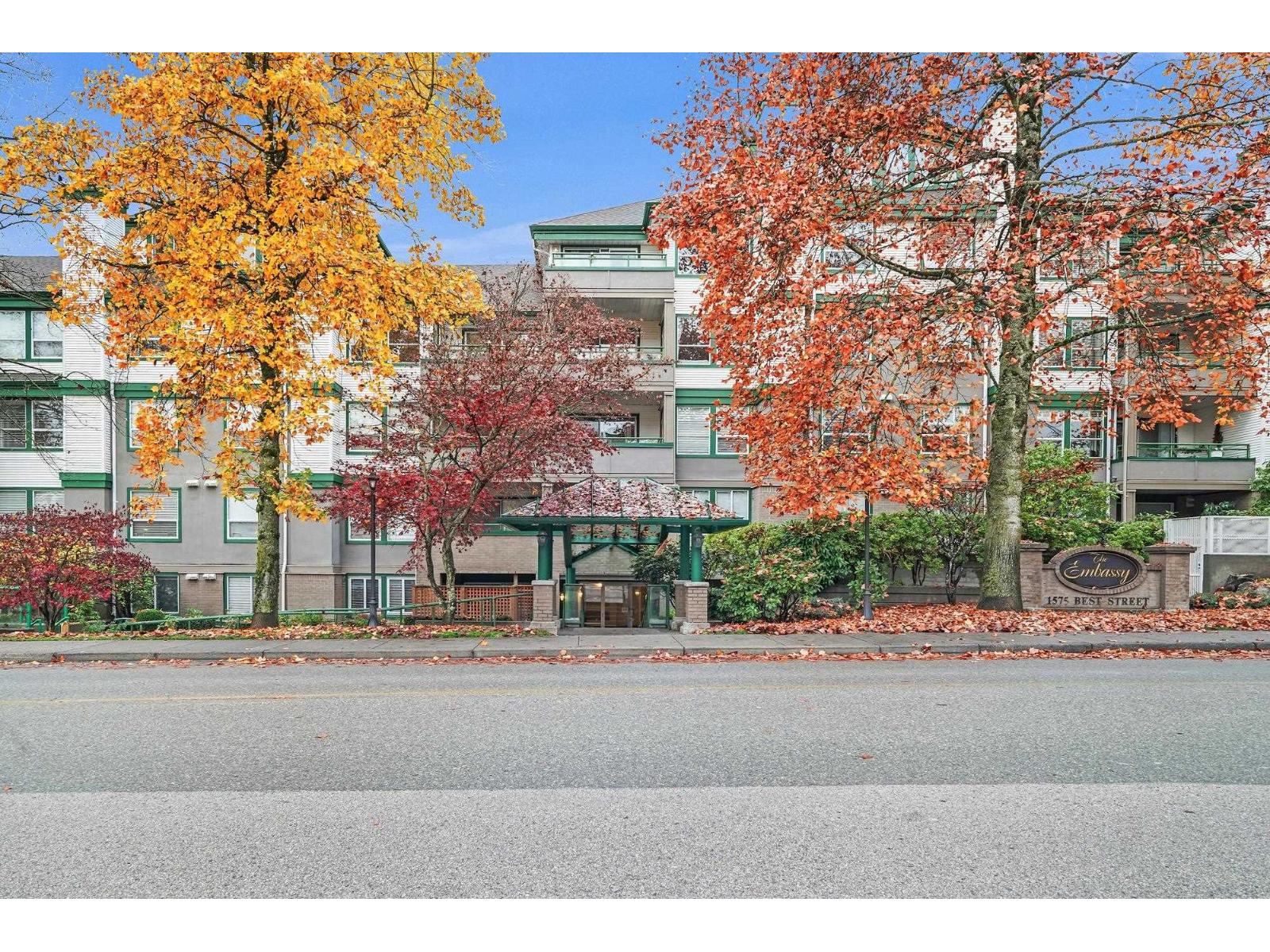 213 1575 Best Street, White Rock, British Columbia  V4B 5K1 - Photo 1 - R3069043