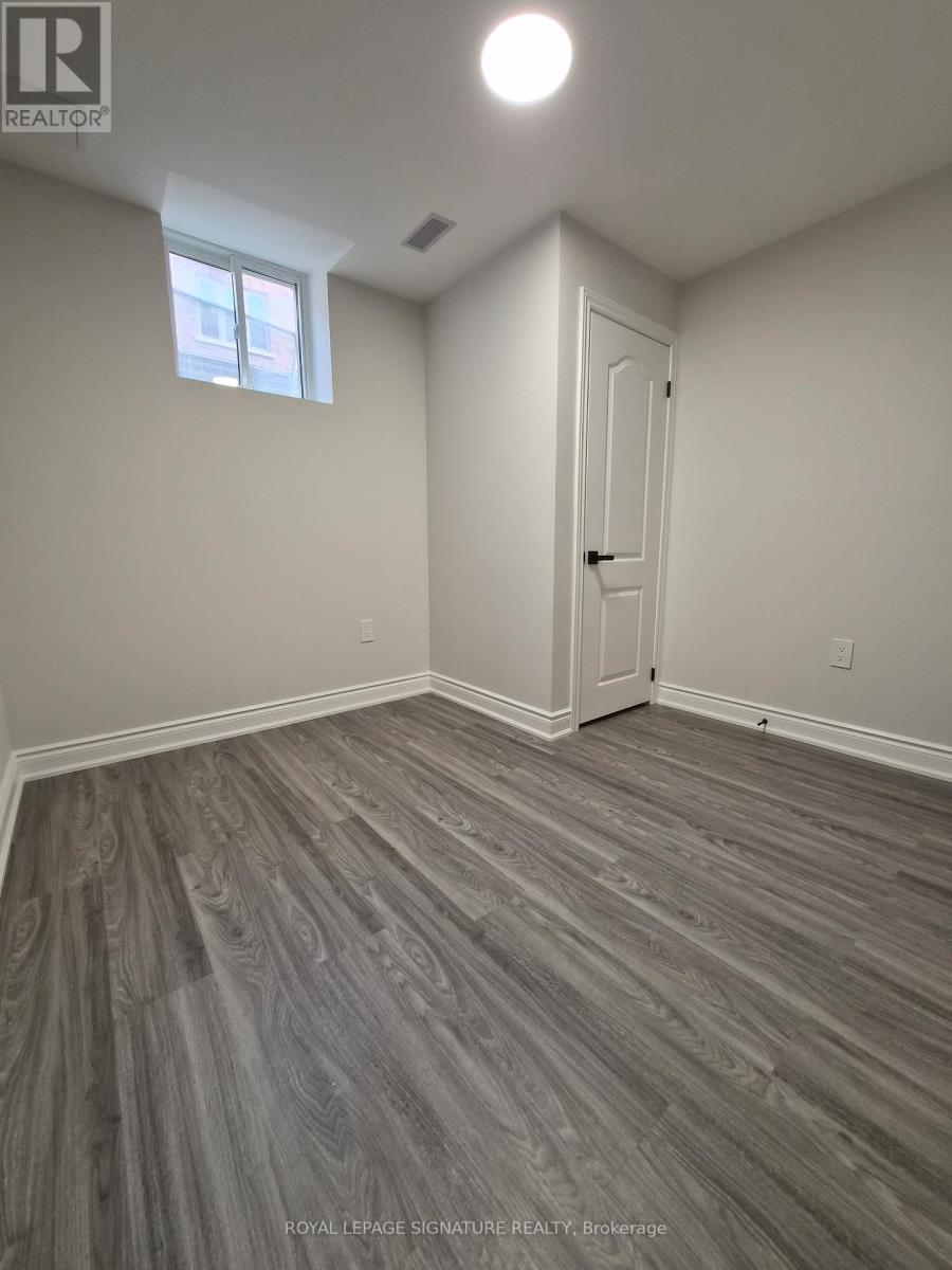 31 Shiff Crescent, Brampton, Ontario  L6Z 0H6 - Photo 11 - W12538902