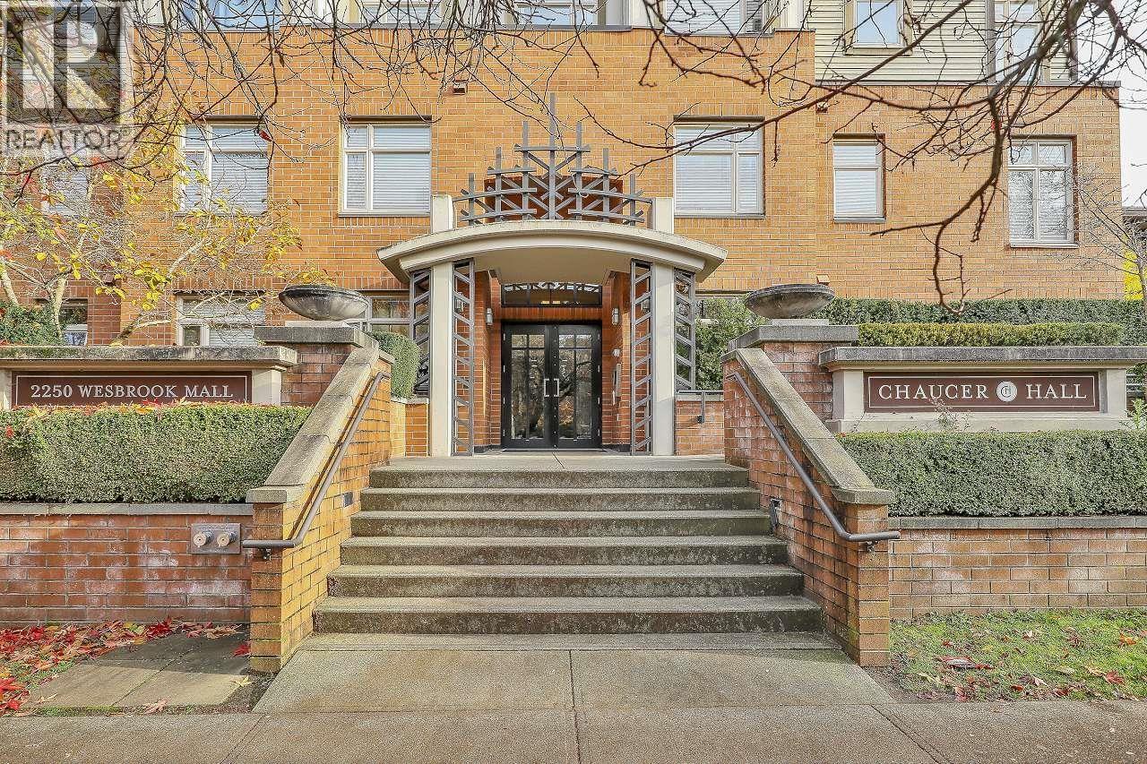 212 2250 WESBROOK MALL, Vancouver, British Columbia