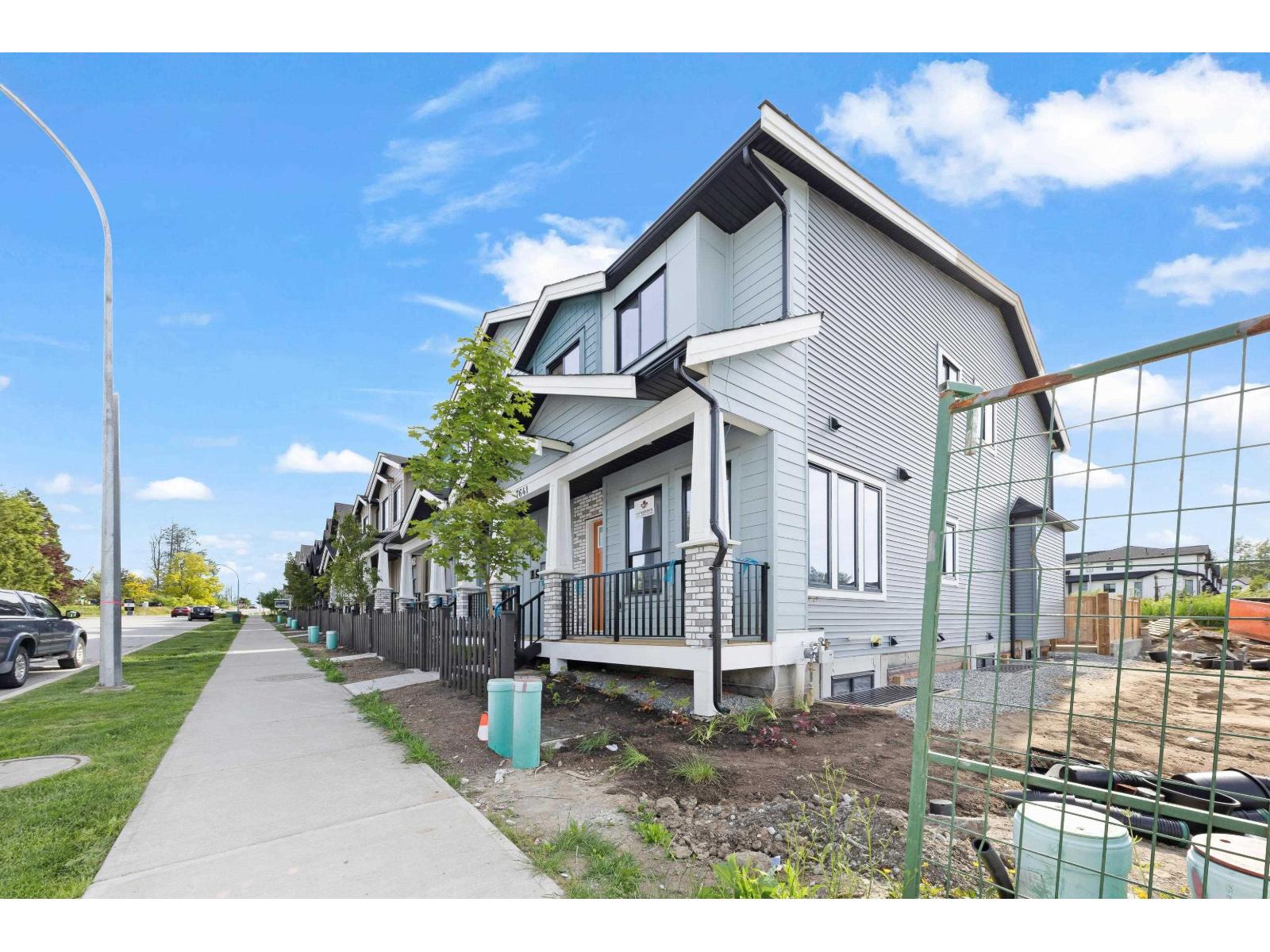 7633 197 Street, Langley, British Columbia  V2Y 3T4 - Photo 2 - R3068476