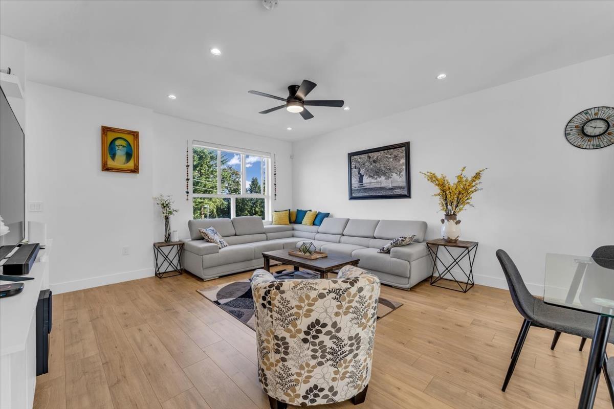 38 17458 100 Avenue, Surrey, British Columbia V4N 4L4 - Photo 4 - R3068776