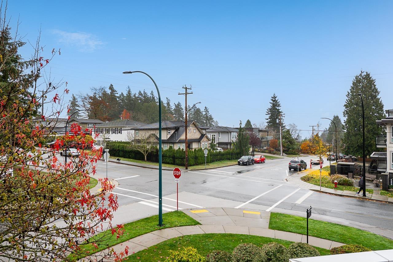 302 15389 Roper Avenue, White Rock, British Columbia  V4B 2S8 - Photo 30 - R3068358