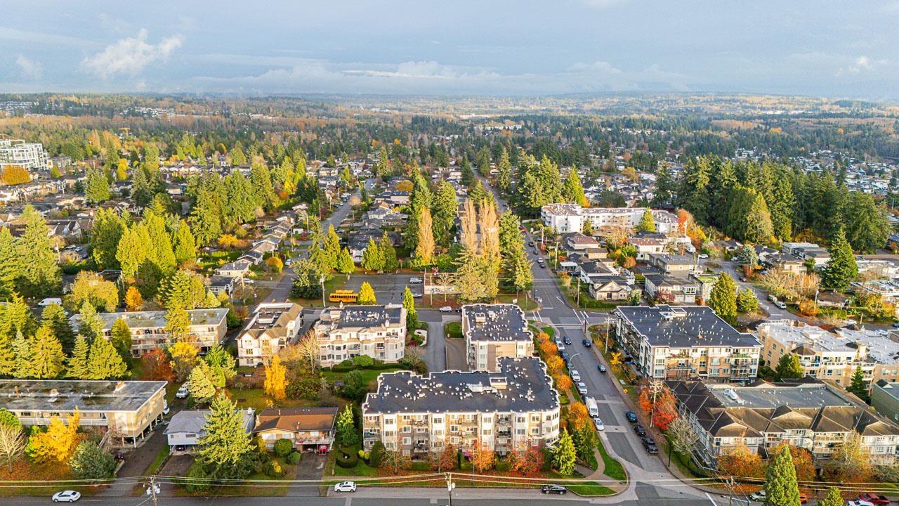 302 15389 Roper Avenue, White Rock, British Columbia  V4B 2S8 - Photo 36 - R3068358