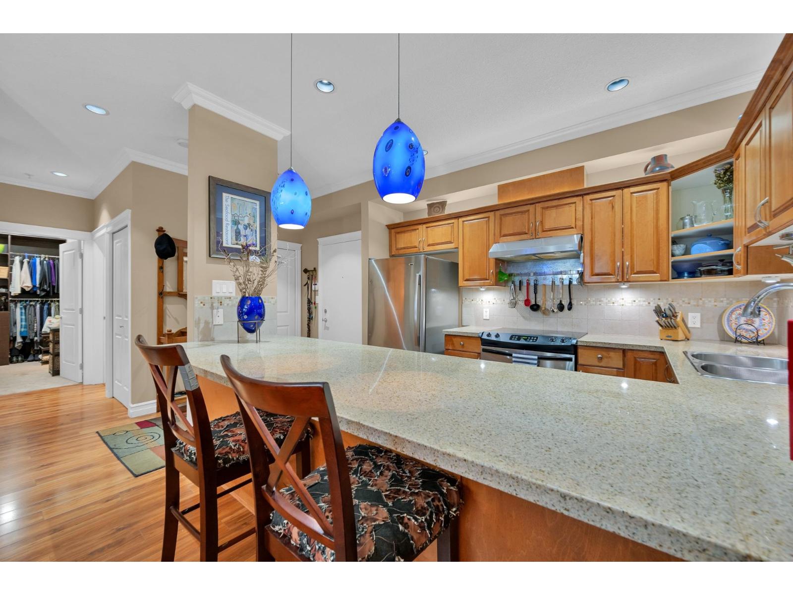 205 33755 7 Avenue, Mission, British Columbia  V2V 0A4 - Photo 12 - R3068014