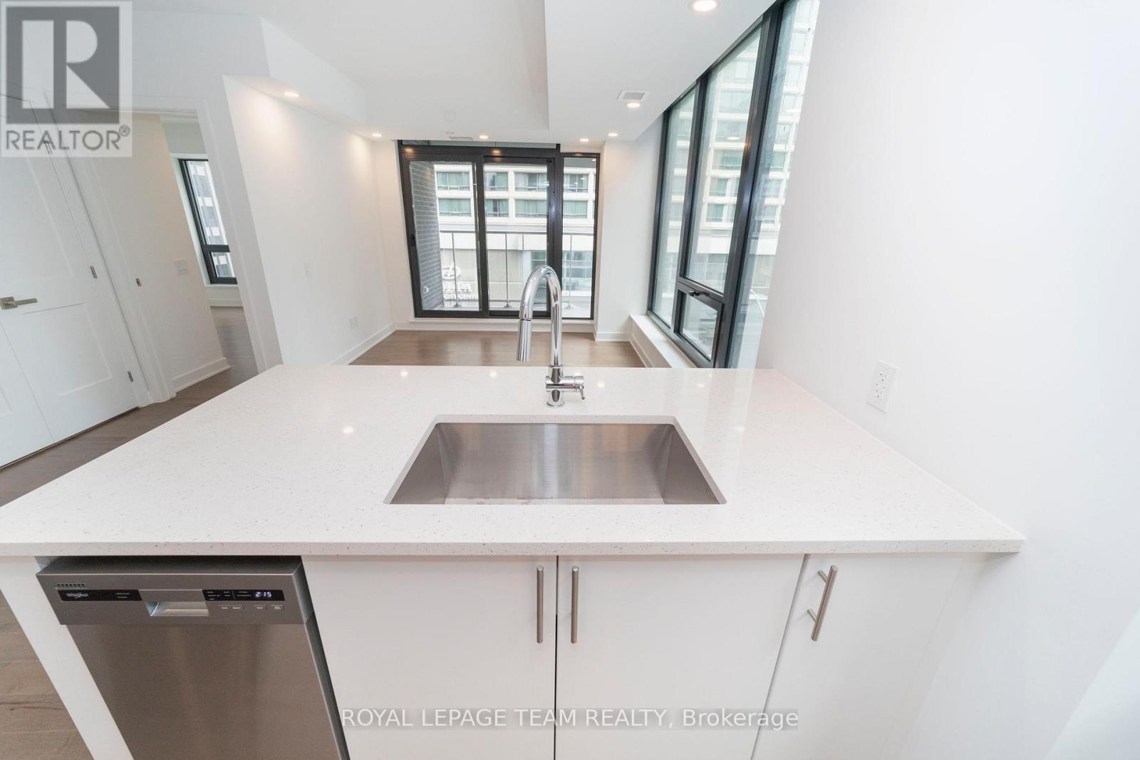 407 - 340 Queen Street, Ottawa, Ontario  K1R 0G1 - Photo 13 - X12563266