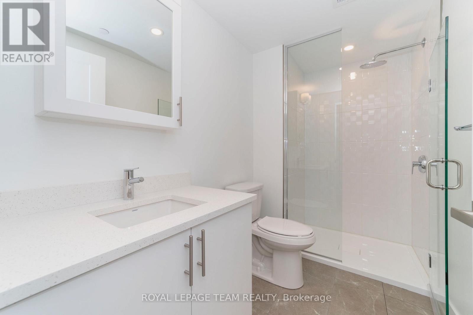 407 - 340 Queen Street, Ottawa, Ontario  K1R 0G1 - Photo 4 - X12563266