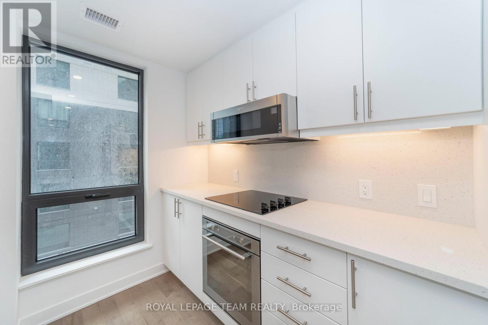 407 - 340 Queen Street, Ottawa, Ontario  K1R 0G1 - Photo 8 - X12563266