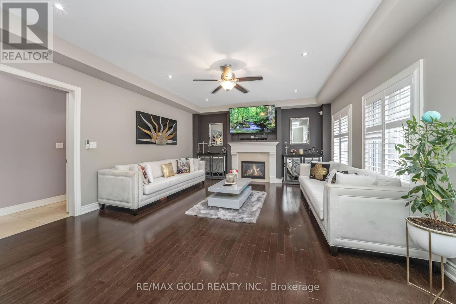 6 Ayrshire Court, Brampton, Ontario  L6Z 0G6 - Photo 11 - W12563064