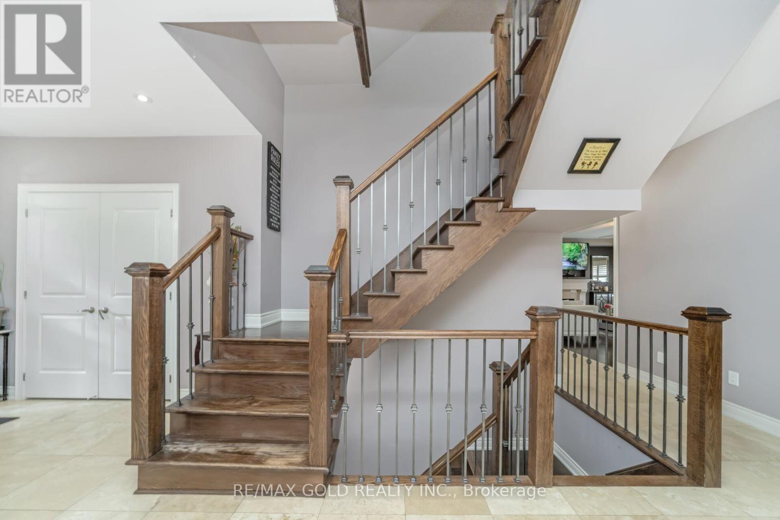 6 Ayrshire Court, Brampton, Ontario  L6Z 0G6 - Photo 13 - W12563064