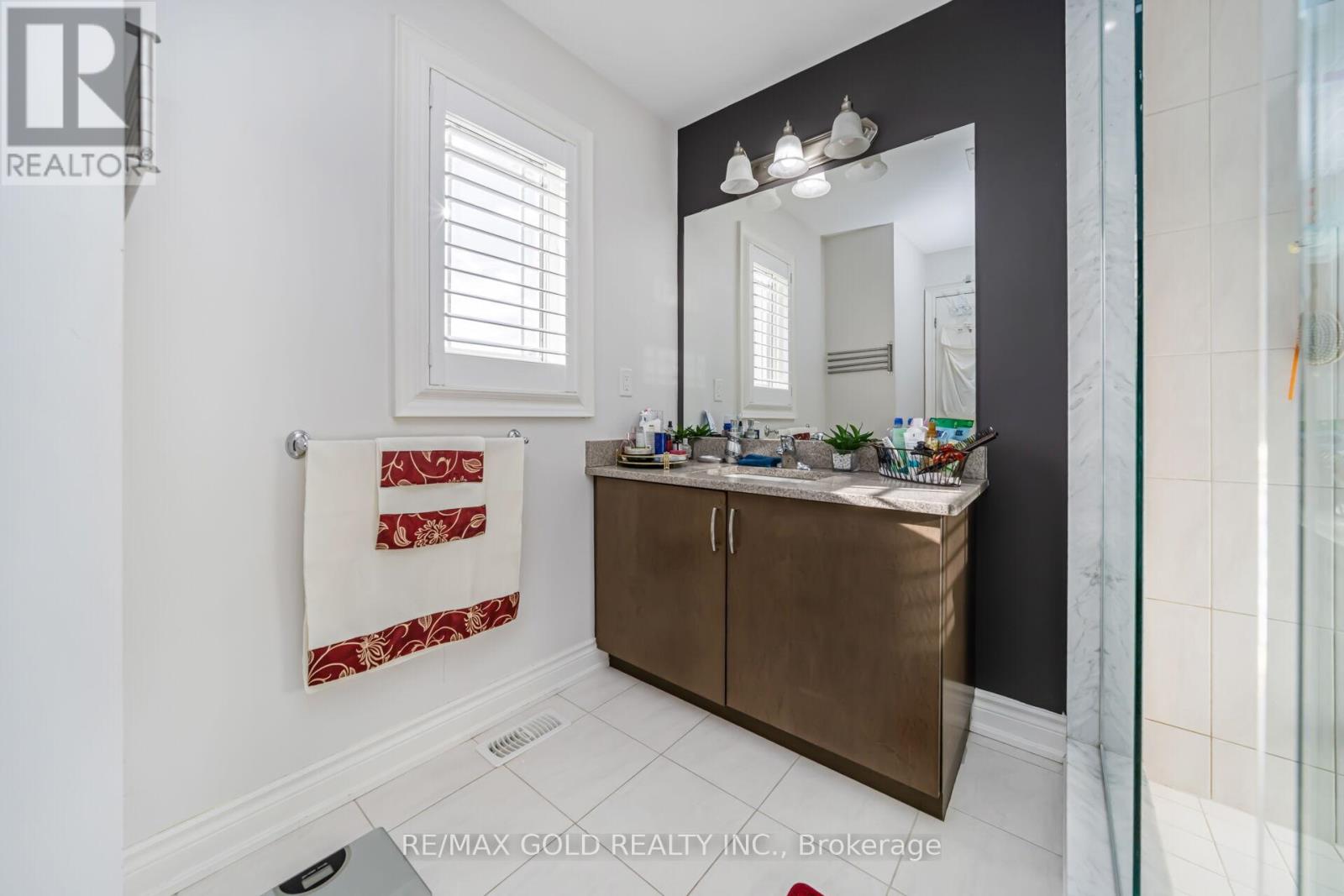 6 Ayrshire Court, Brampton, Ontario  L6Z 0G6 - Photo 24 - W12563064