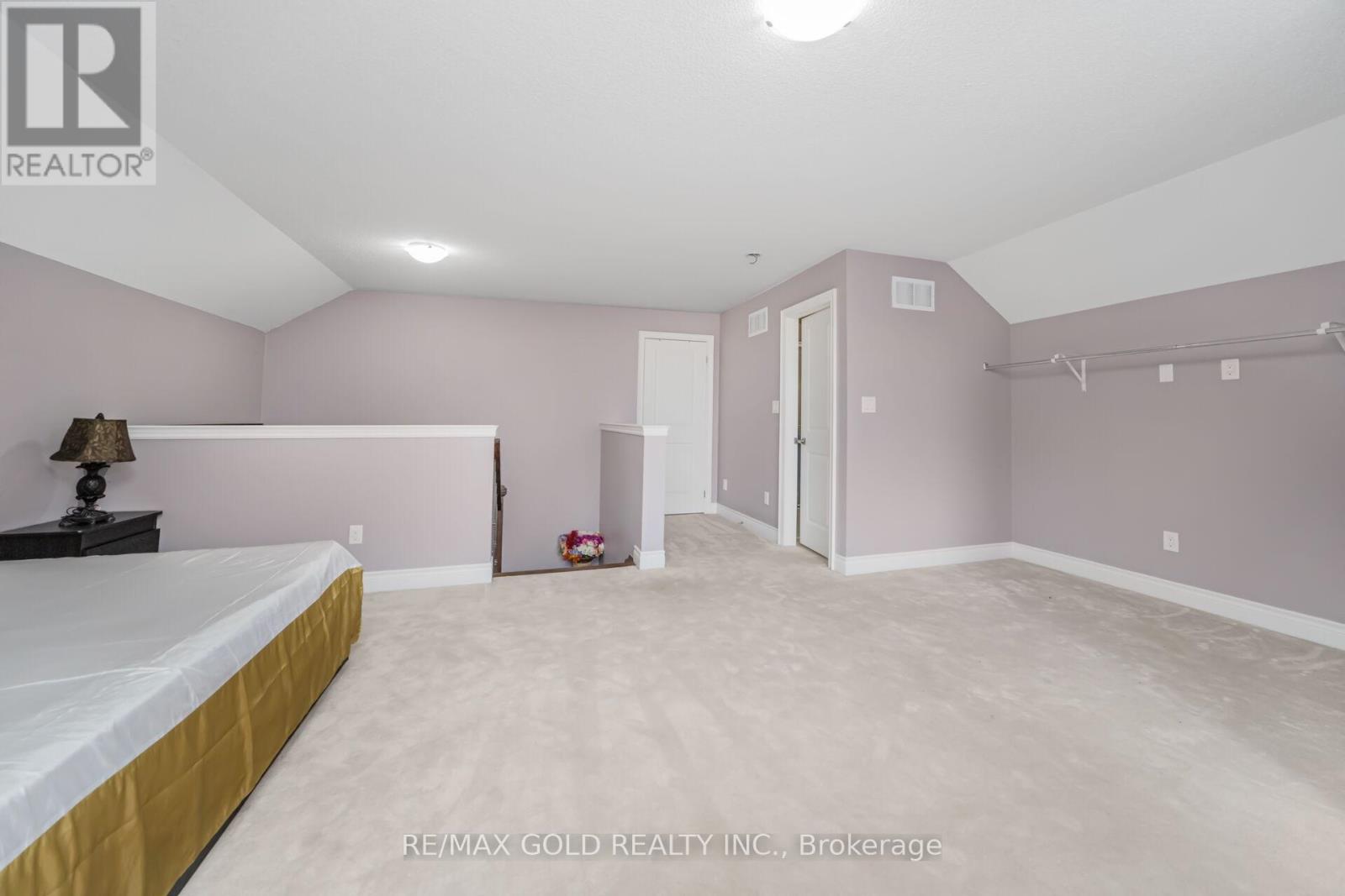 6 Ayrshire Court, Brampton, Ontario  L6Z 0G6 - Photo 35 - W12563064