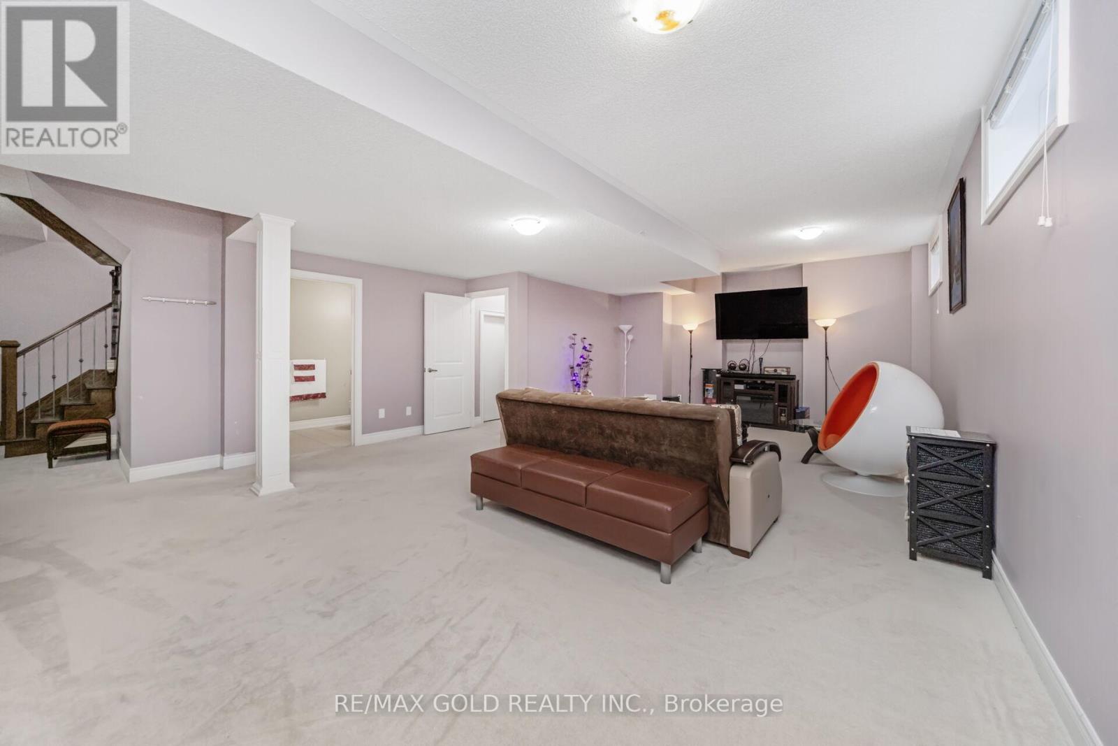 6 Ayrshire Court, Brampton, Ontario  L6Z 0G6 - Photo 38 - W12563064