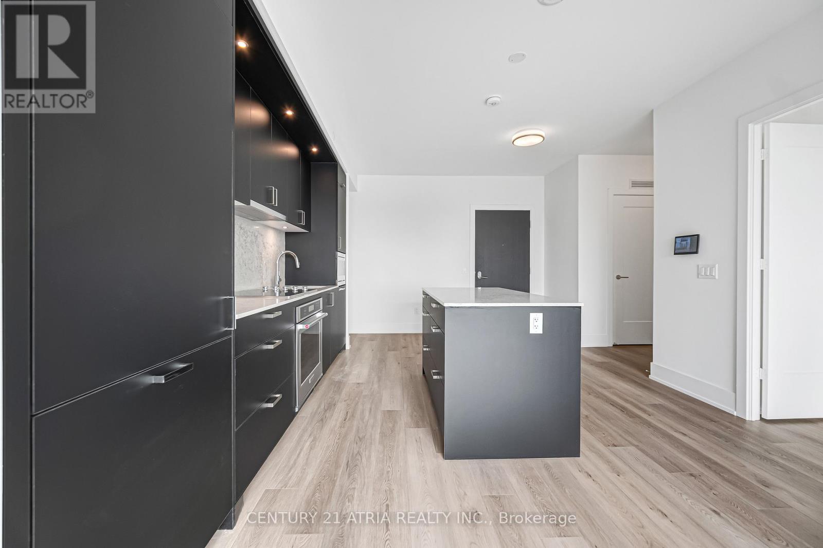 608 - 259 The Kingsway, Toronto, Ontario  M9A 0G2 - Photo 3 - W12563074